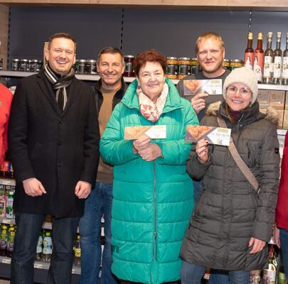 Große Prämierung im Kaufhaus Mayr bei diesjähriger Adventaktion für Vereine